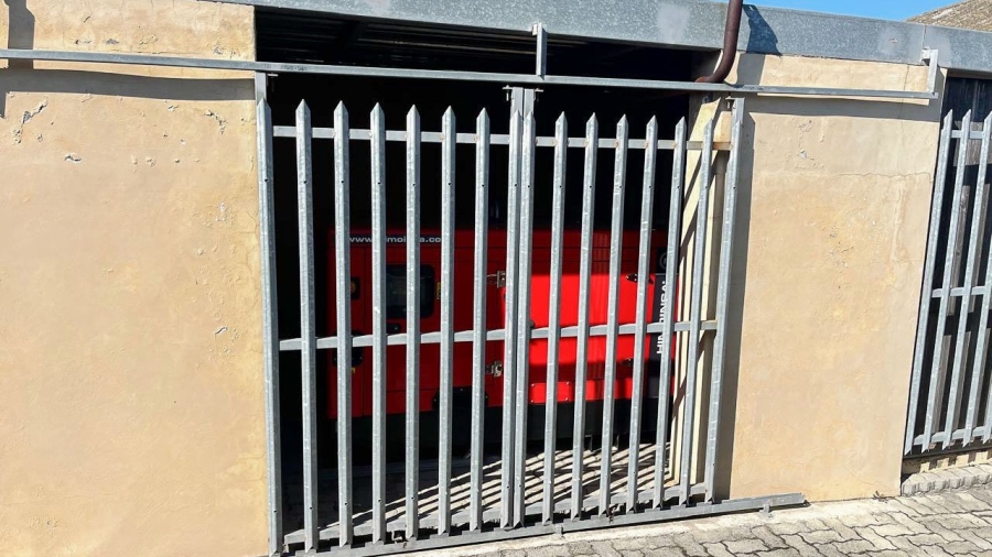 To Let Commercial Property for Rent in Newton Park Eastern Cape